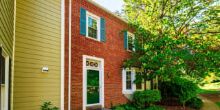 5010 V STREET NW 5010 V STREET NW Photo Gallery 1