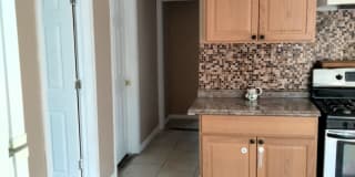117 Bidwell Ave, 1 117 Bidwell Ave, 1 Photo Gallery 1