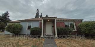 446 NW Kings Blvd 446 NW Kings Blvd Photo Gallery 1