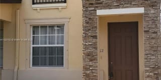 3350 NE 13th Cir Dr 3350 NE 13th Cir Dr Photo Gallery 1