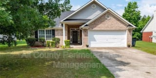 708 Riverside Dr 708 Riverside Dr Photo Gallery 1