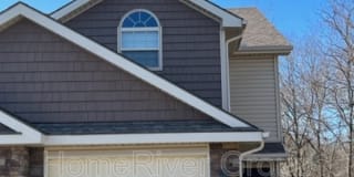 8330 N Spruce Ave 8330 N Spruce Ave Photo Gallery 1