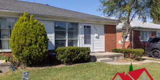 2488 Ackley Ave 2488 Ackley Ave Photo Gallery 1