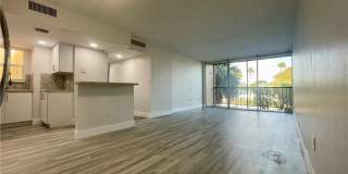 8850 Fontainebleau Blvd 8850 Fontainebleau Blvd Photo Gallery 1