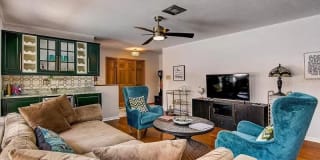 406 Belle View Ave Suite 2 -Eden 406 Belle View Ave Suite 2 -Eden Photo Gallery 1