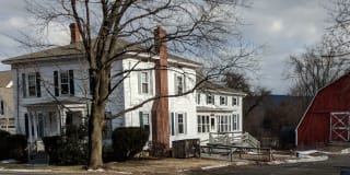 986 Southeast Street - 1Apt. A 986 Southeast Street - 1Apt. A Photo Gallery 1
