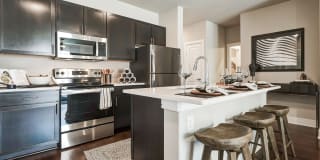 AVE Las Colinas AVE Las Colinas Photo Gallery 1