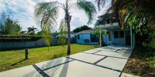 2720 SW 62nd Ave 2720 SW 62nd Ave Photo Gallery 1
