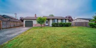 6428 64th PL NE 6428 64th PL NE Photo Gallery 1