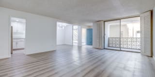 1200 W Huntington Dr 1200 W Huntington Dr Photo Gallery 1