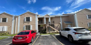 1017 Washington Cir 1017 Washington Cir Photo Gallery 1