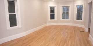 12 Seven Pines Ave. 12 Seven Pines Ave. Photo Gallery 1
