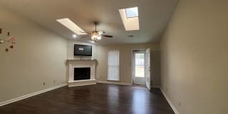 150 Wilbanks Drive 150 Wilbanks Drive Photo Gallery 1