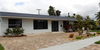 8811 SW 54th Ter 8811 SW 54th Ter Photo Gallery 1