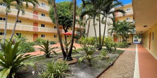 7722 Camino Real 7722 Camino Real Photo Gallery 1