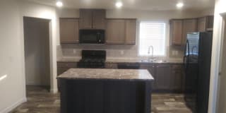 5975 NE Berwick Dr R140 5975 NE Berwick Dr R140 Photo Gallery 1
