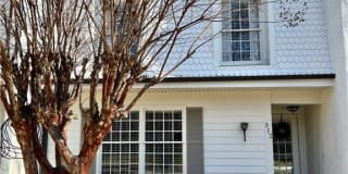 312 Kennesaw Avenue NW 312 Kennesaw Avenue NW Photo Gallery 1