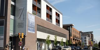 747 Apartments 747 Apartments Photo Gallery 1