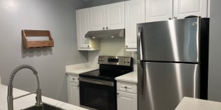 70 Helmsman Way #1415 70 Helmsman Way #1415 Photo Gallery 1