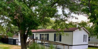 6819 Myrtle Grove Road Number 7 6819 Myrtle Grove Road Number 7 Photo Gallery 1