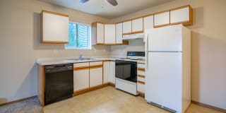 Turnpike Apartments Turnpike Apartments Photo Gallery 1