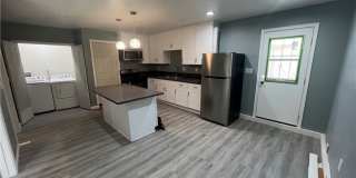 801 N Sabina Street 1/2 801 N Sabina Street 1/2 Photo Gallery 1