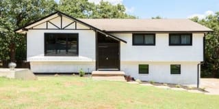 6827 W 35th Pl 6827 W 35th Pl Photo Gallery 1