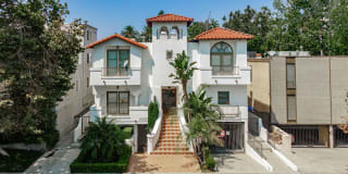 4259 Dixie Canyon Avenue 4259 Dixie Canyon Avenue Photo Gallery 1
