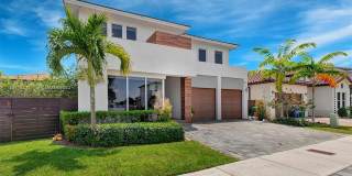 15020 SW 176th Ter 15020 SW 176th Ter Photo Gallery 1