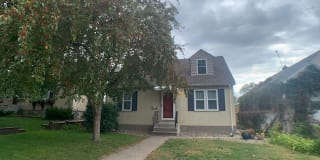 5217 28th Ave S 5217 28th Ave S Photo Gallery 1
