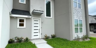 5603 N Crown Point 5603 N Crown Point Photo Gallery 1