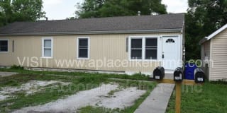205 1/2 S 6th St 205 1/2 S 6th St Photo Gallery 1