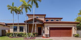 516 SE 35th Ter 516 SE 35th Ter Photo Gallery 1
