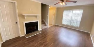2245 King Arthur Boulevard 2245 King Arthur Boulevard Photo Gallery 1