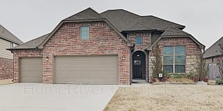 5923 S 13th Pl 5923 S 13th Pl Photo Gallery 1