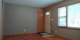 69 Iowa Ave W 69 Iowa Ave W Photo Gallery 1