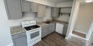 515 S. Milwaukee Avenue - 515-09 515 S. Milwaukee Avenue - 515-09 Photo Gallery 1