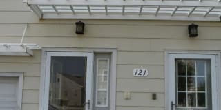 121 Meridian Boulevard 121 Meridian Boulevard Photo Gallery 1