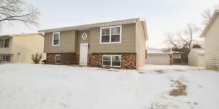 3212 E River Rd NE 3212 E River Rd NE Photo Gallery 1