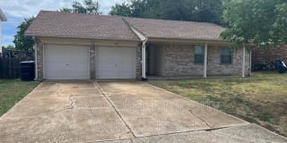 116 S Bouziden Dr 116 S Bouziden Dr Photo Gallery 1