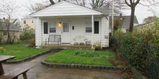 323 15th Avenue 323 15th Avenue Photo Gallery 1