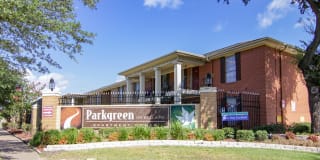 Parkway and Parkgreen on Bellaire Parkway and Parkgreen on Bellaire Photo Gallery 1