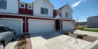 468 South Sunland Way 468 South Sunland Way Photo Gallery 1