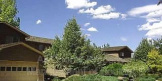 915 Roxwood Lane 915 Roxwood Lane Photo Gallery 1