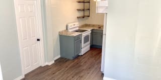 2121 1/2 8th Ave N 2121 1/2 8th Ave N Photo Gallery 1