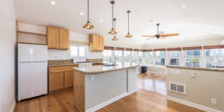 470 20th Street 470 20th Street Photo Gallery 1