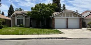 1415 E. Portland Ave. 1415 E. Portland Ave. Photo Gallery 1