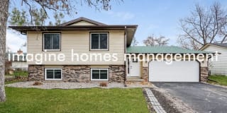 8348 Idaho Avenue North 8348 Idaho Avenue North Photo Gallery 1