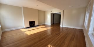 2673 Euclid Heights Blvd Apt 4 2673 Euclid Heights Blvd Apt 4 Photo Gallery 1