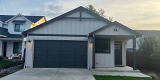 15905 NE 33rd Cir 15905 NE 33rd Cir Photo Gallery 1